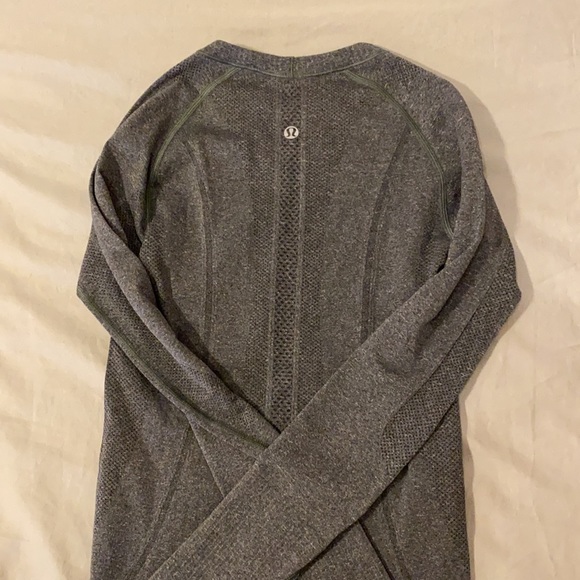 Lululemon Swiftly Tech Longsleeve - Picture 4 of 4
